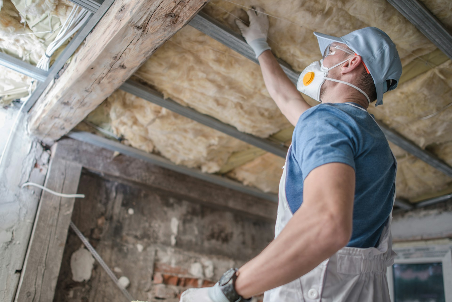 reduce energy bills with roof insulation